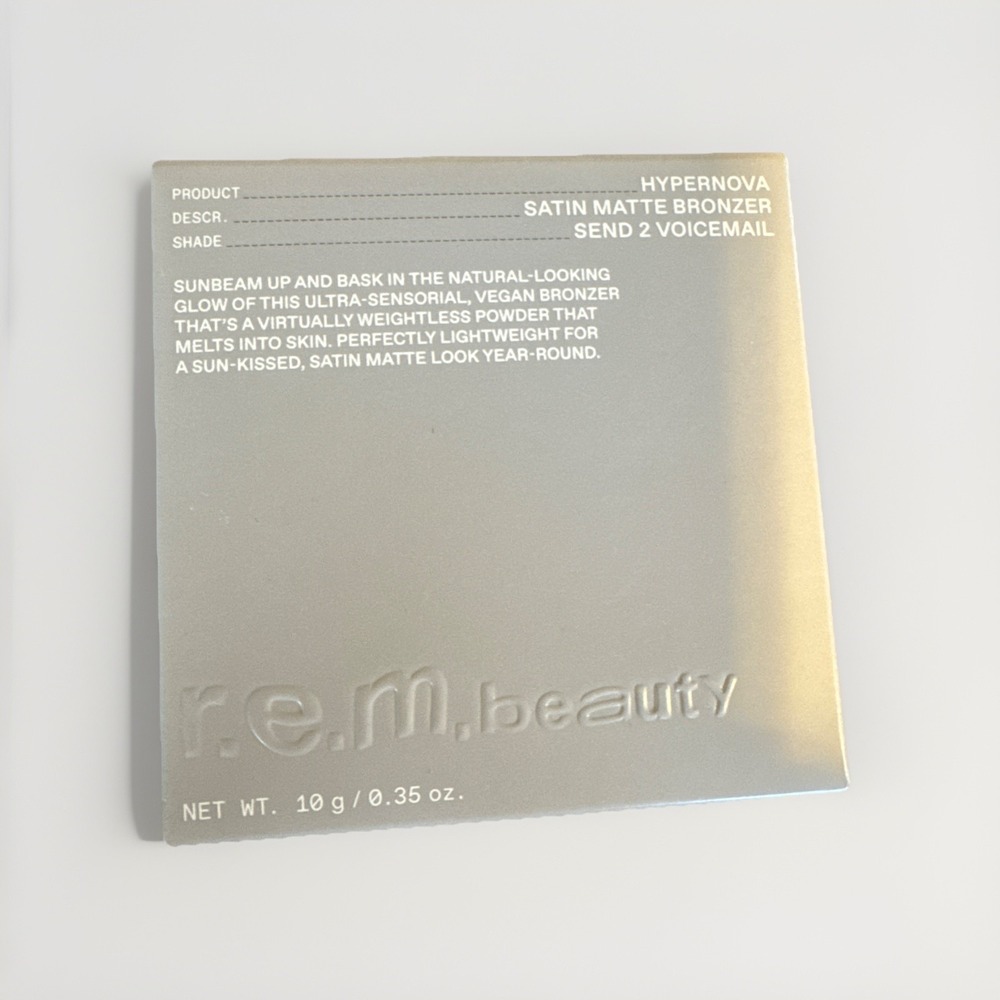 R.E.M. Beauty Hypernova Satin Matte Bronzer - Send 2 Voicemail - NWOB 0.35oz